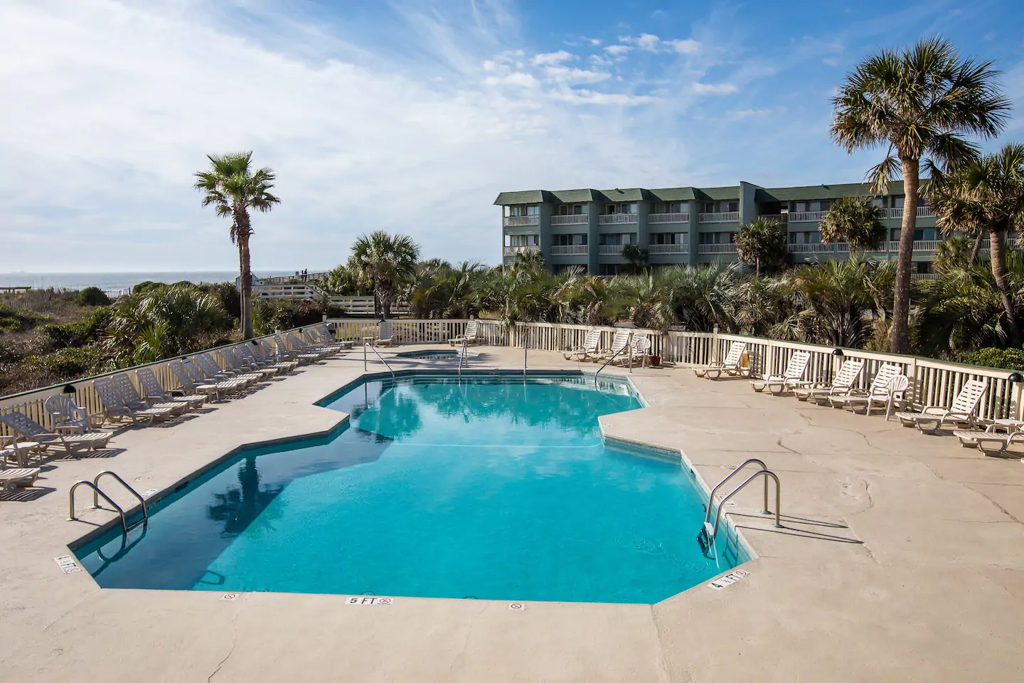 SALTY SHORES BEACH VACATIONS